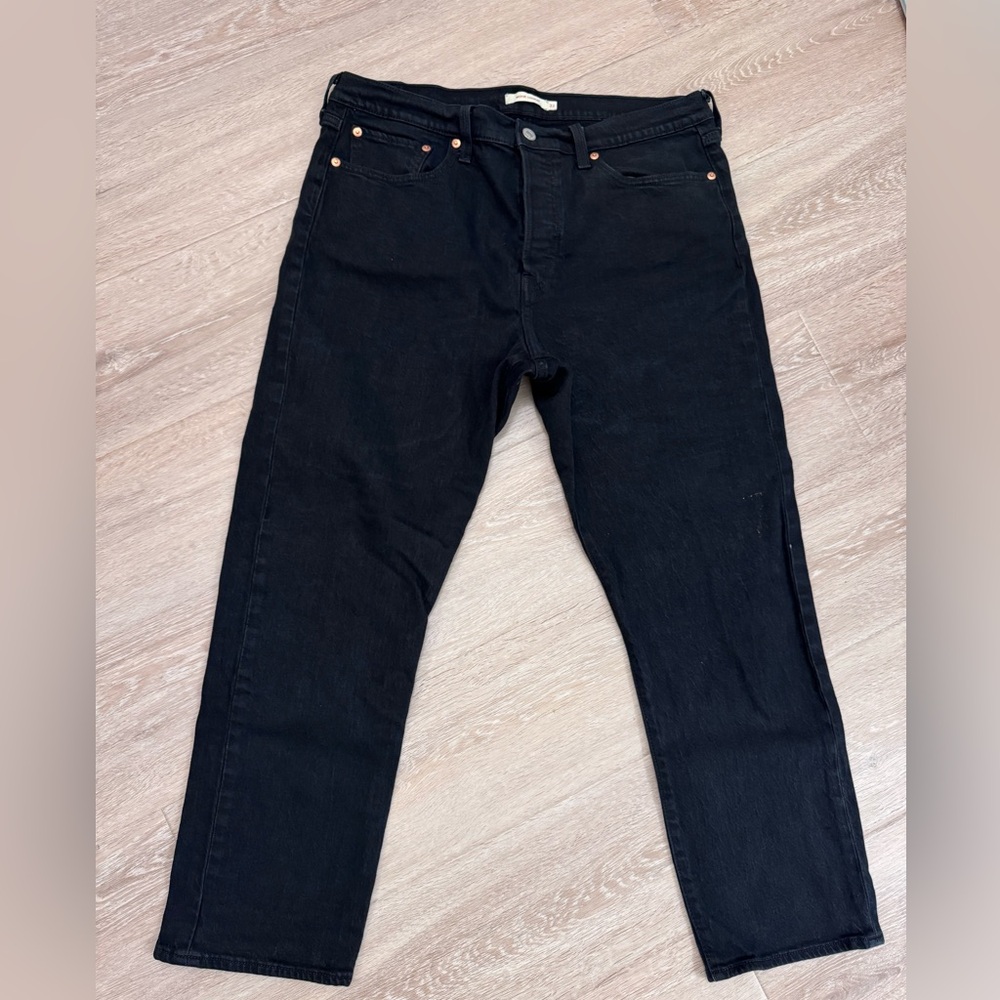 Levi’s Jeans: The Wedgie Straight Black Size 33